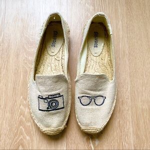 soludos embroidered venetian loafer